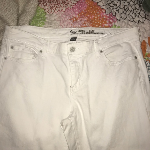 30% OFF BUNDLES Two pairs of Gap Jeans - Picture 4 of 8